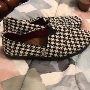 BOBS HOUNDSTOOTH!